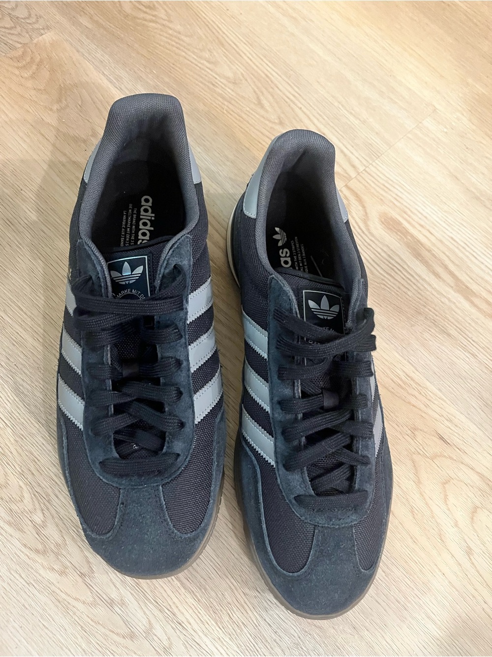 adidas Gazelle Sala
Black Grey Mens 11 like new